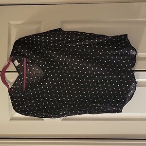 Black with polkadot short sleeve
